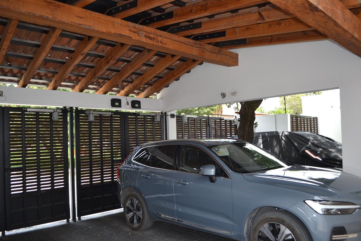 Cochera 2 autos techados 1 sin techar. Puertas Eléctricas., foto 46 de 50