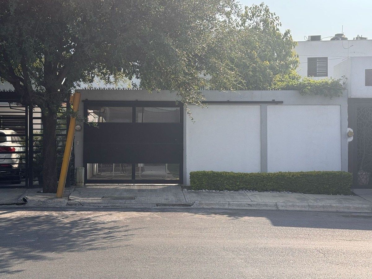 House in Cumbres Santa Clara, Monterrey, photo 2 of 26