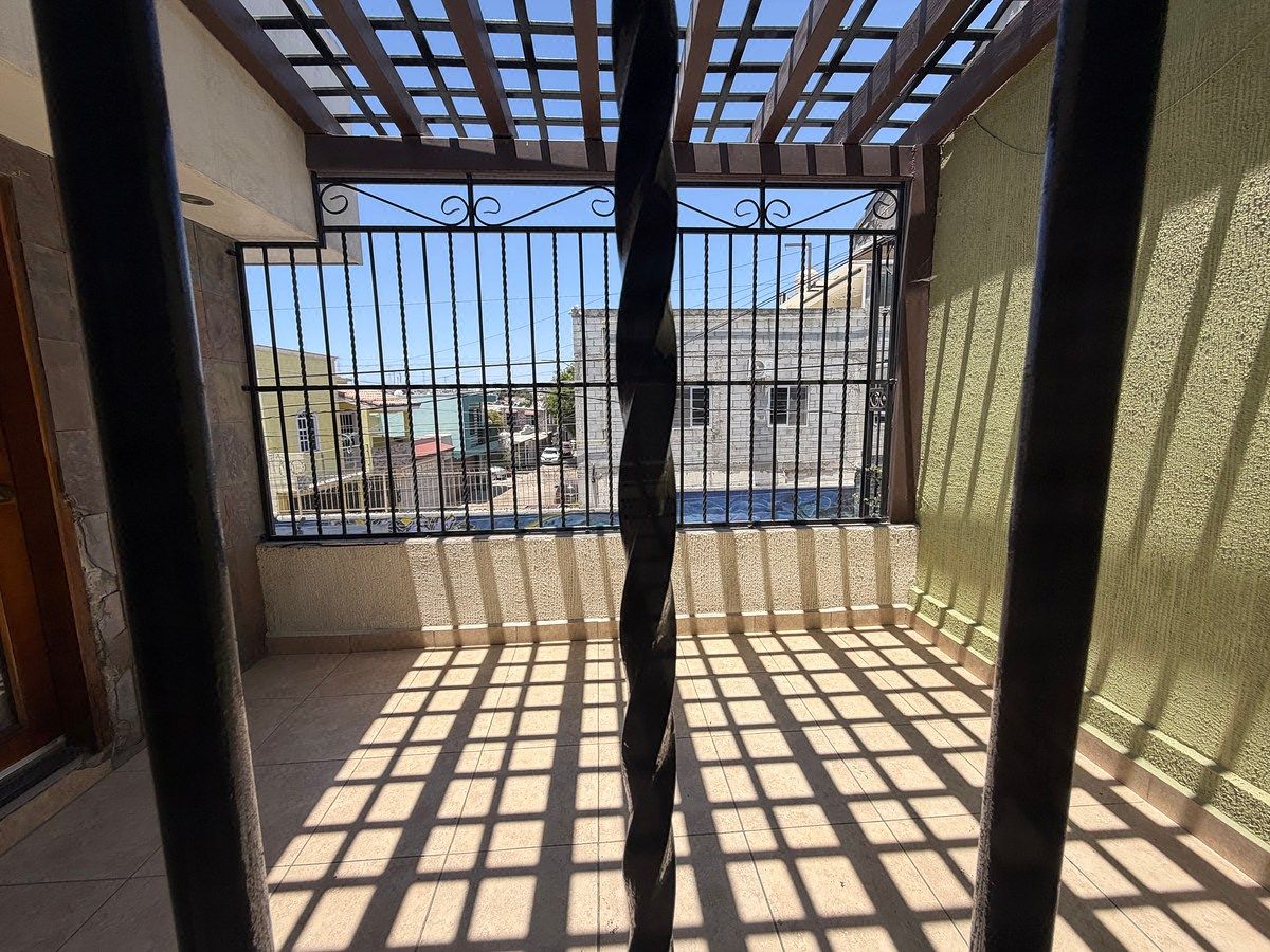 House in Villa Fontana XIV, Tijuana, photo 15 of 36