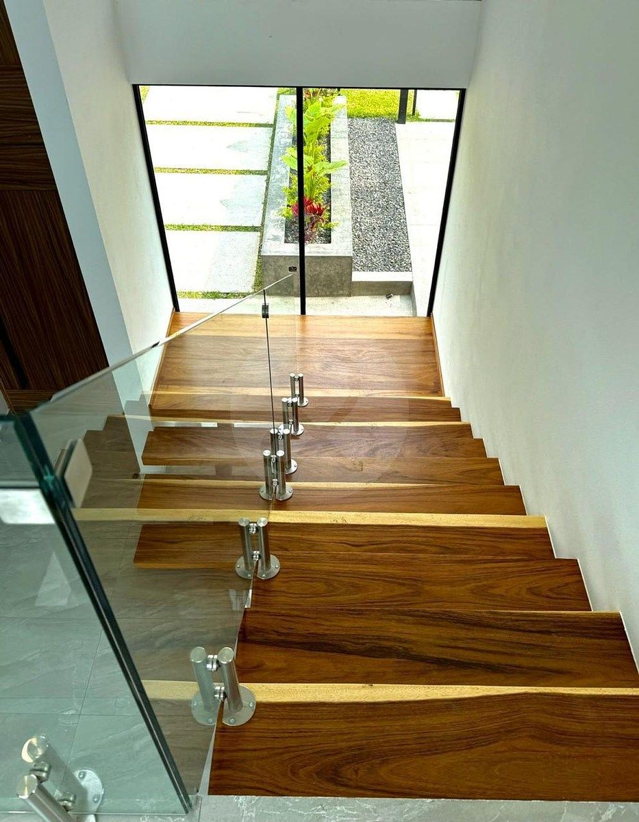 CASA | VENTA | LOMAS DE COCOYOC | Nueva, 4 Recámaras y Alberca con Jacuzzi - foto 3