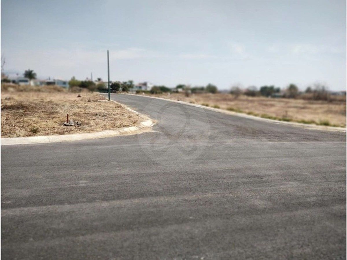 Terreno Residencial en venta en Fraccionamiento Lomas de Cocoyoc - foto 4