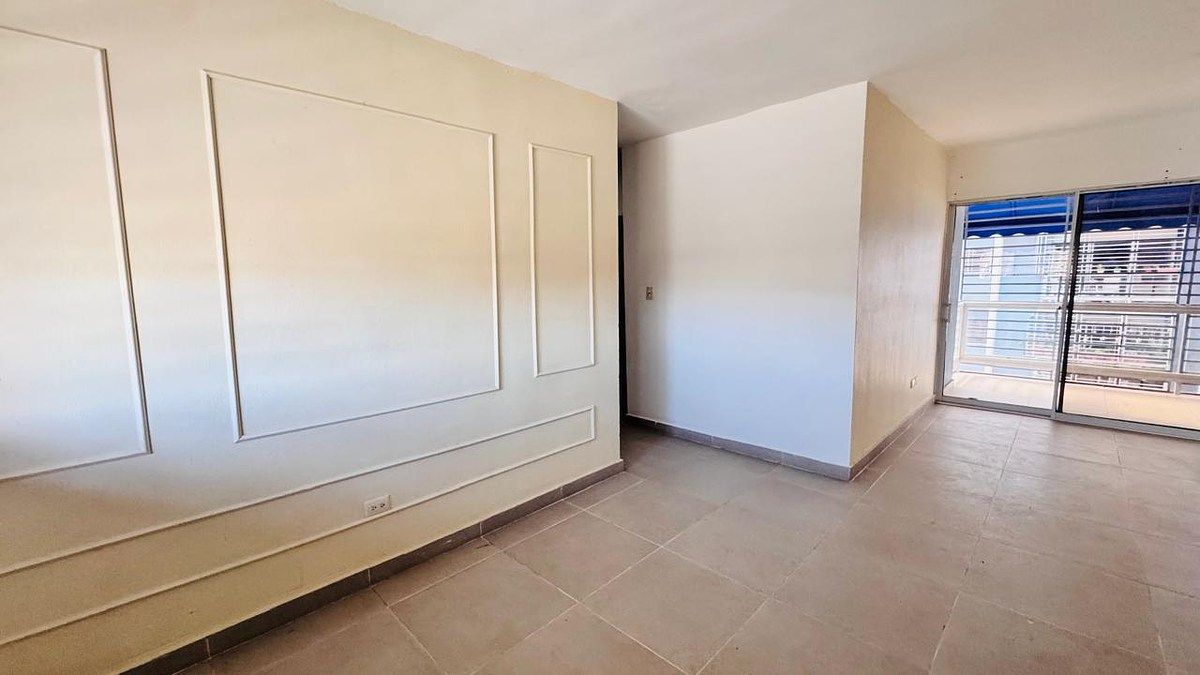 Apartamento en El Almirante, Santo Domingo Este; precio realmente asequible, foto 1 de 11
