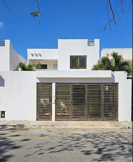 Casa en Las Américas, Mérida, foto 1 de 35