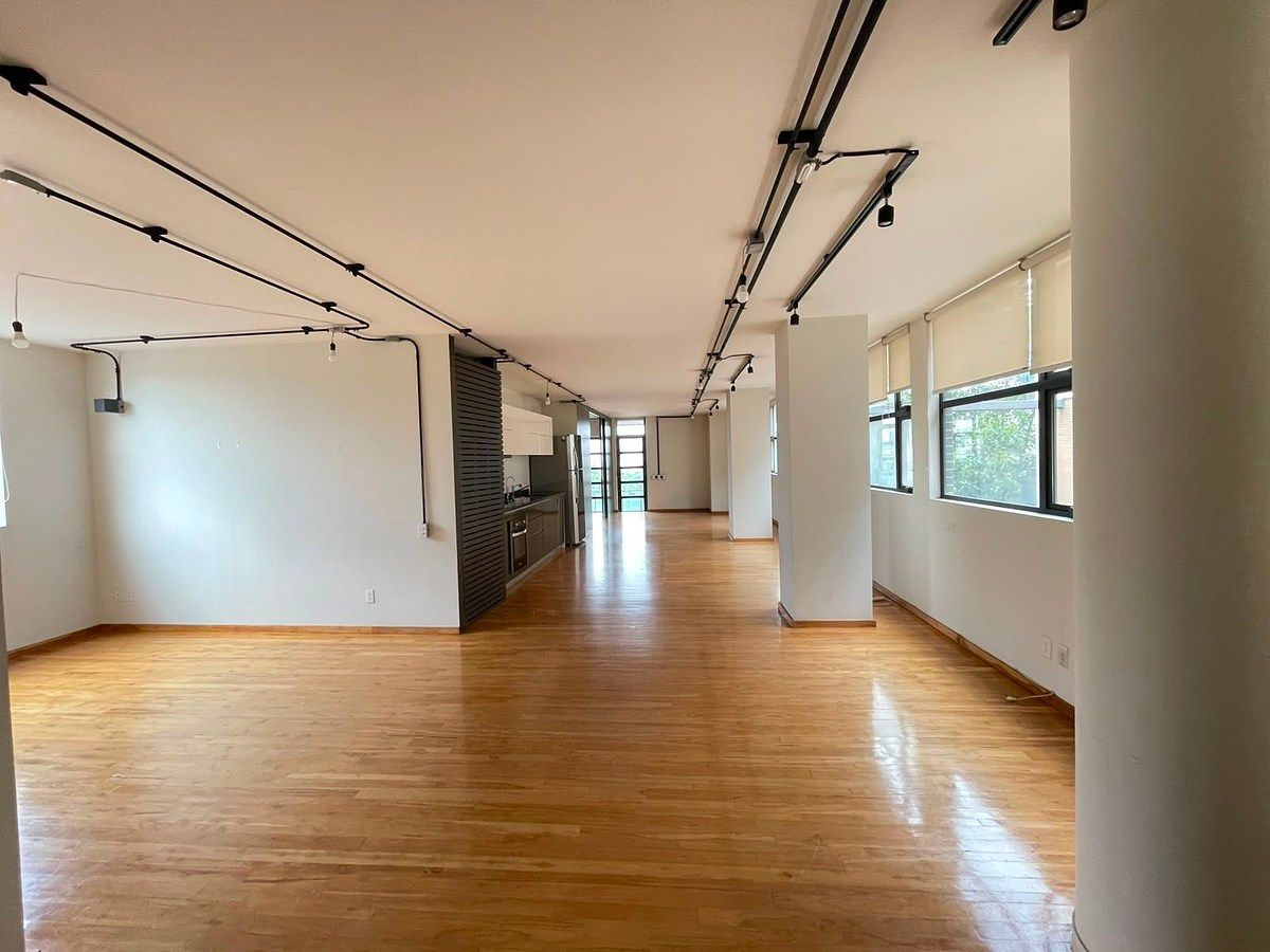 RENT DESIGN APARTMENT IN CONDESA WITH BALCONY, photo 1 of 29