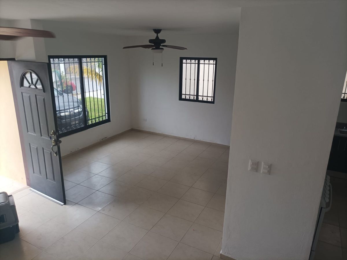 Casa en condominio en Gran Santa Fe, Mérida, foto 4 de 16
