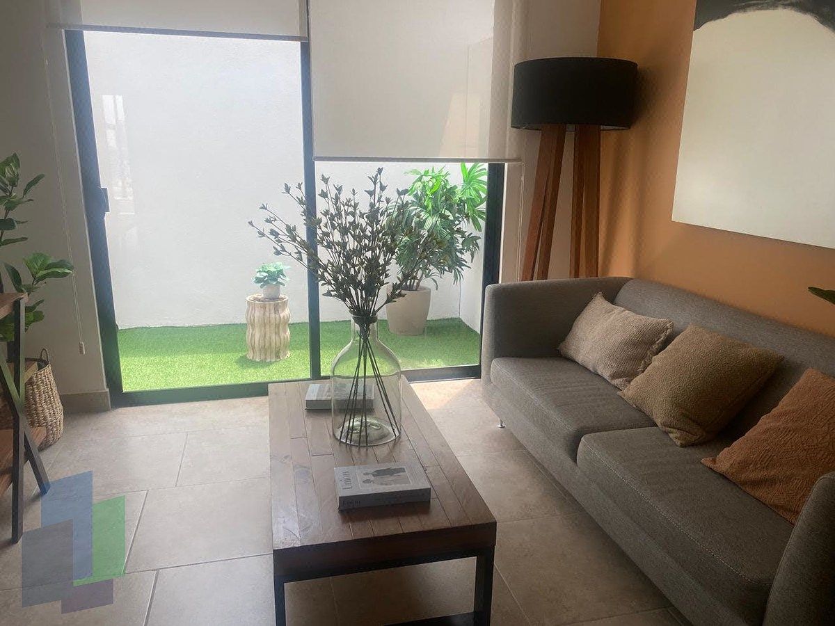 Casa en venta de 4 recamaras una en PB en Zaru, foto 1 de 12