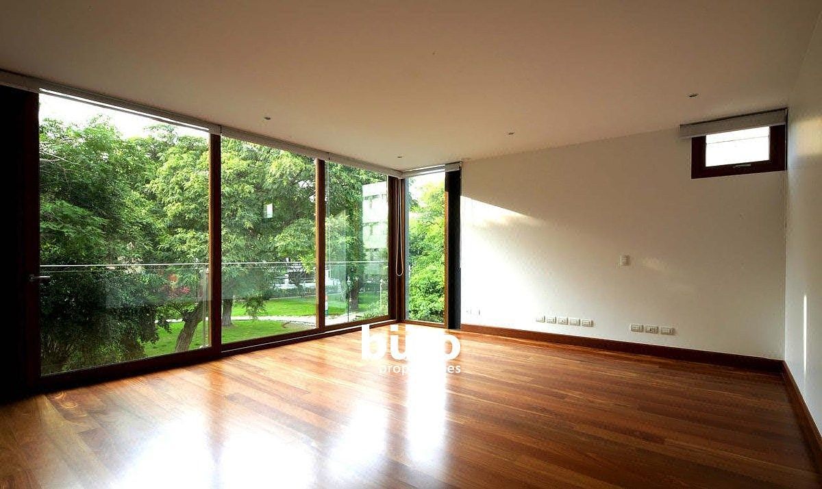 Dormitorio principal muy iluminada y con hermosa vista., foto 7 de 24