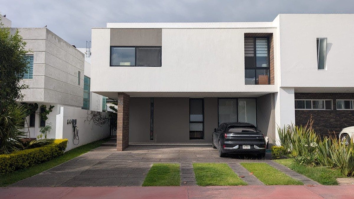 Casa en venta Solares, foto 1 de 23