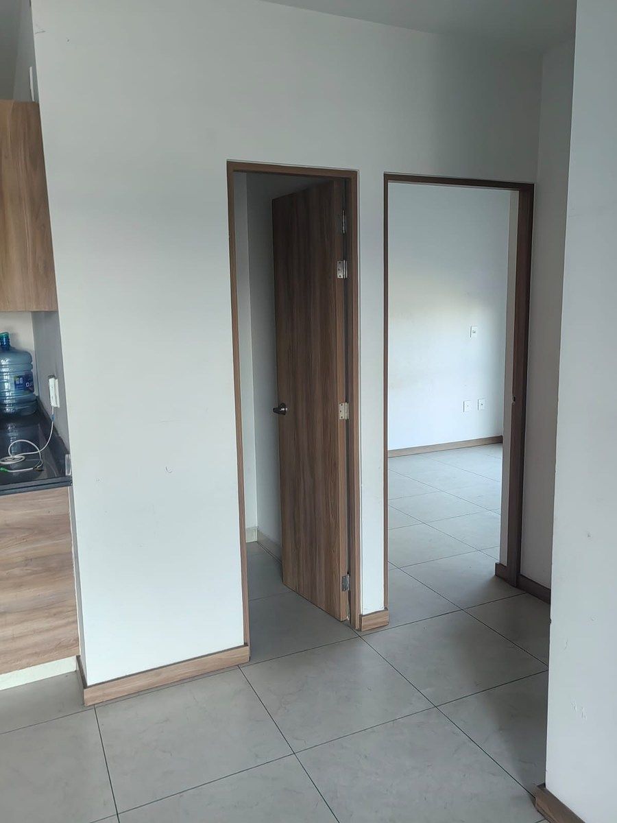 Apartamento em Fraccionamiento Real de Valdepeñas, Zapopan, foto 5 de 9
