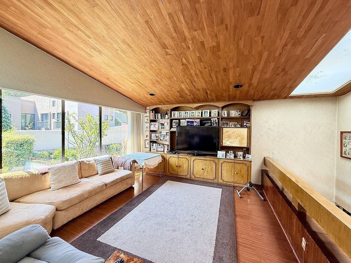 Casa en Venta en Lomas de las Palmas CALLE CERRADA, foto 1 de 24
