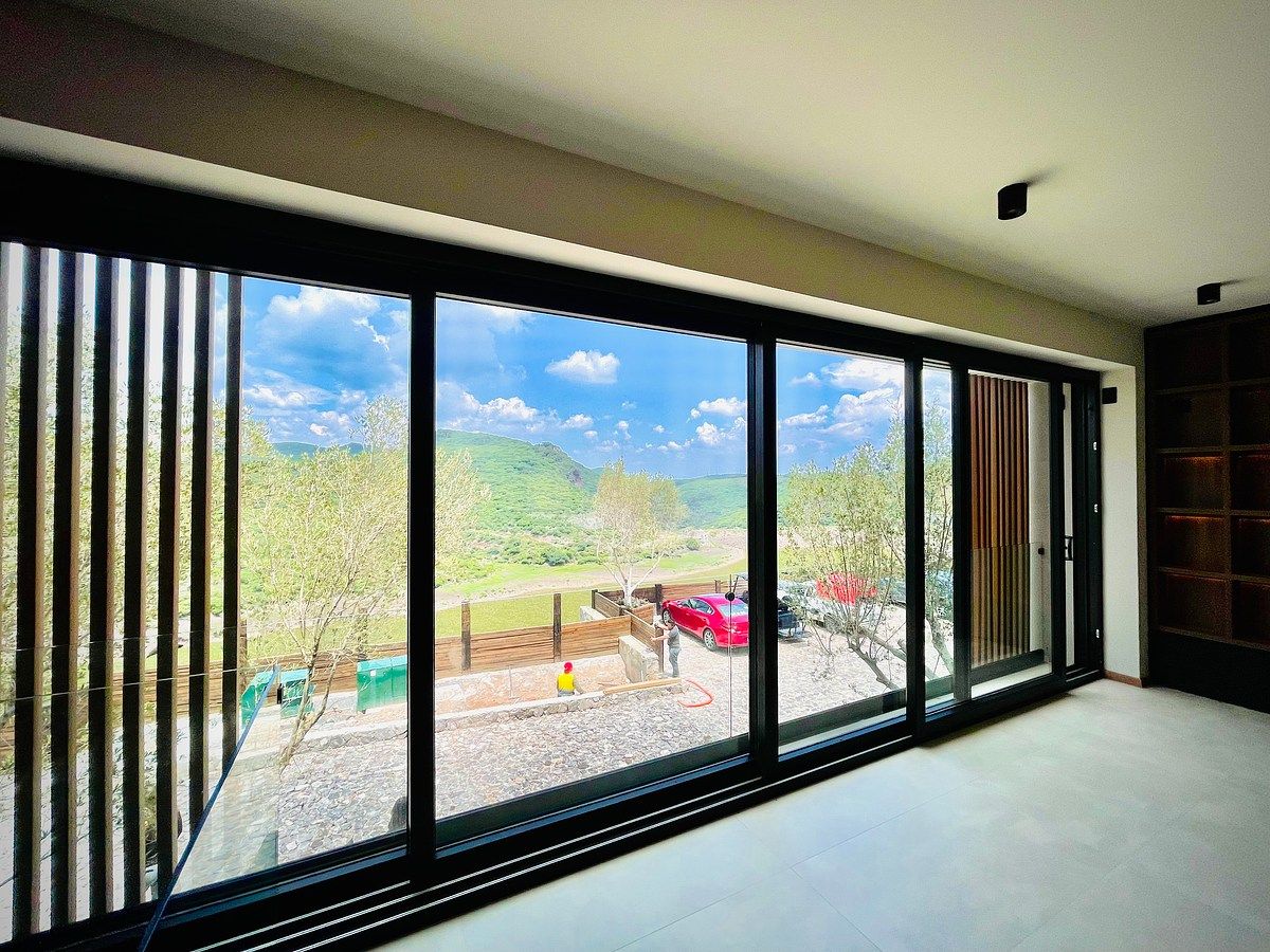 CASA CON VISTA ESPECTACULAR A LA PRESA EL BATÁN. - foto 5