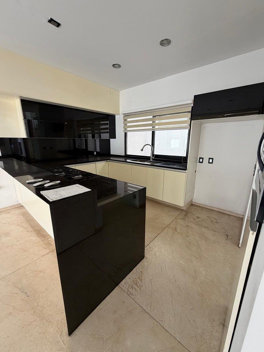 CASA EN VENTA/RENTA EN LA RIOJA - foto 4