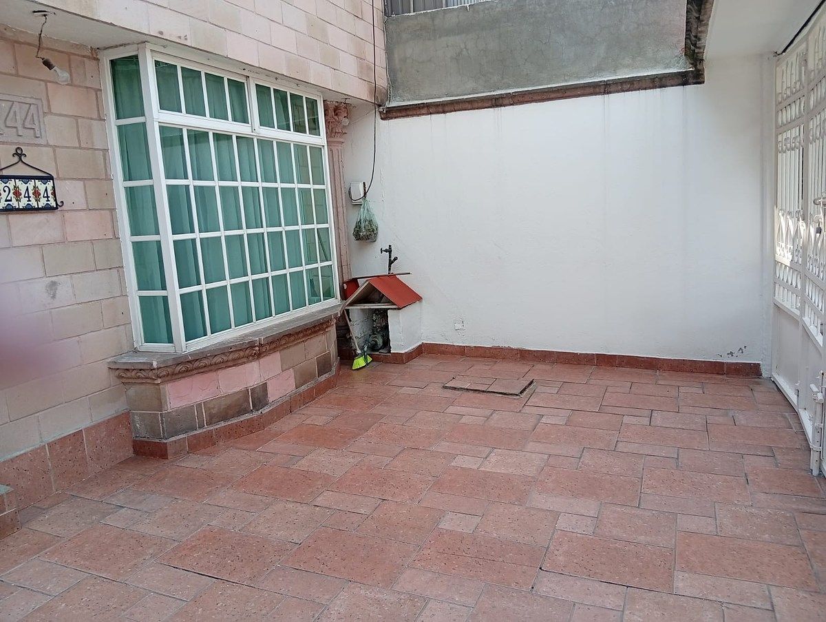 Casa em Valle Dorado, Tlalnepantla de Baz, foto 2 de 24
