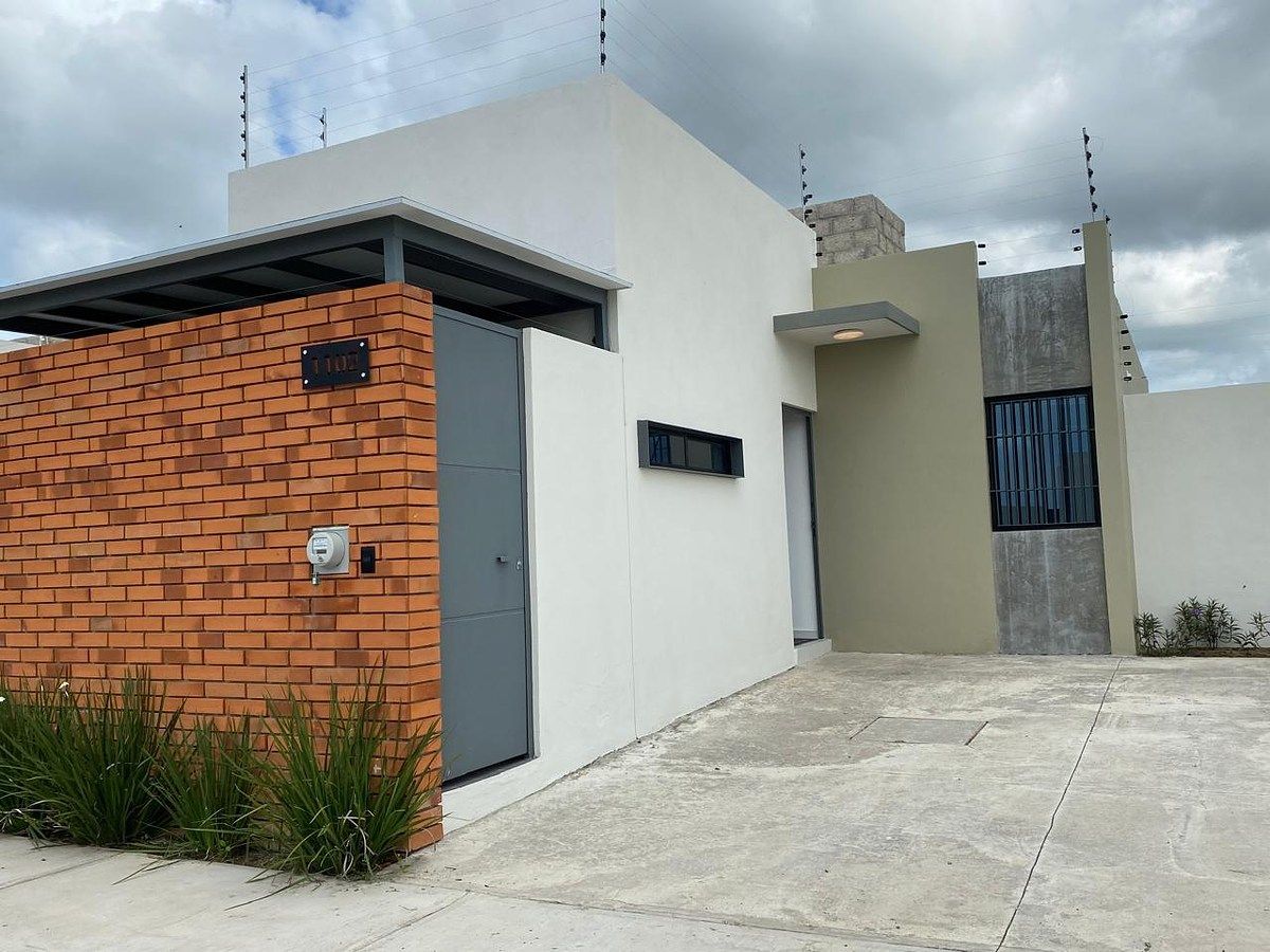 CASA ALAMO EN CIUDAD NATURA, foto 1 de 15