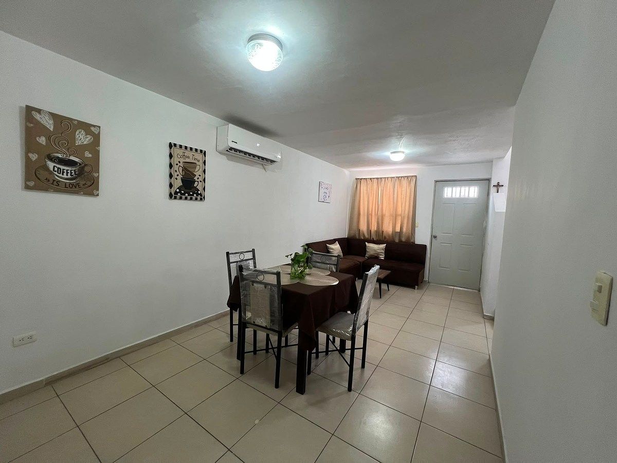 Casa em Privadas de Los Sauces, General Escobedo, foto 2 de 11