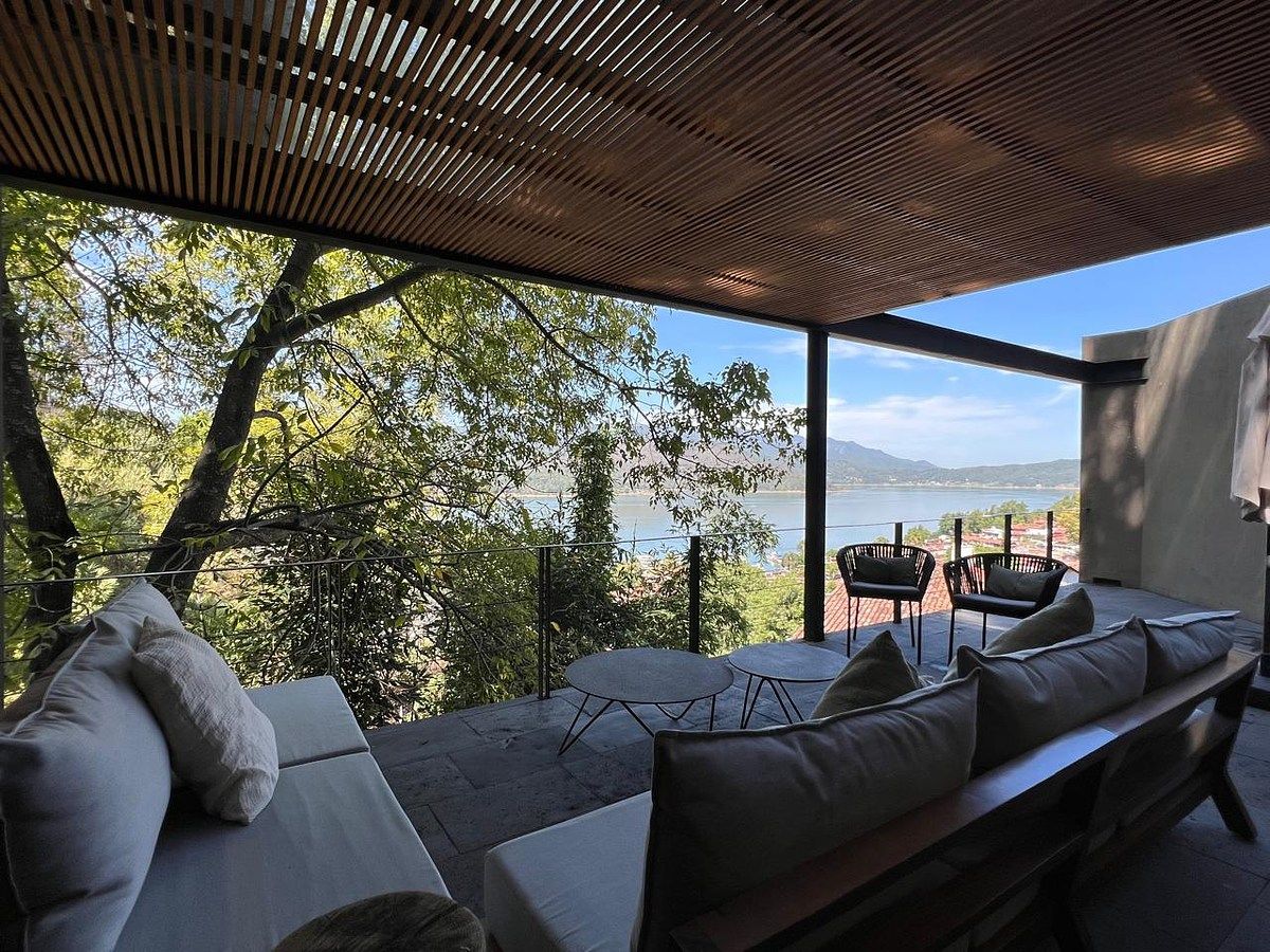House in Gated Community in Santa María Ahuacatlan, Valle de Bravo, photo 7 of 47