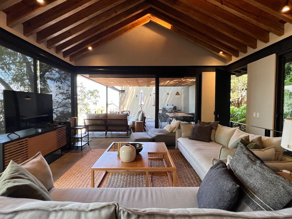 House in Gated Community in Santa María Ahuacatlan, Valle de Bravo, photo 46 of 47