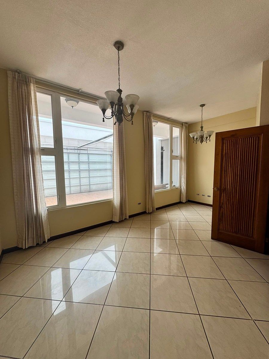 Casa en Zona 13, Guatemala, foto 5 de 17