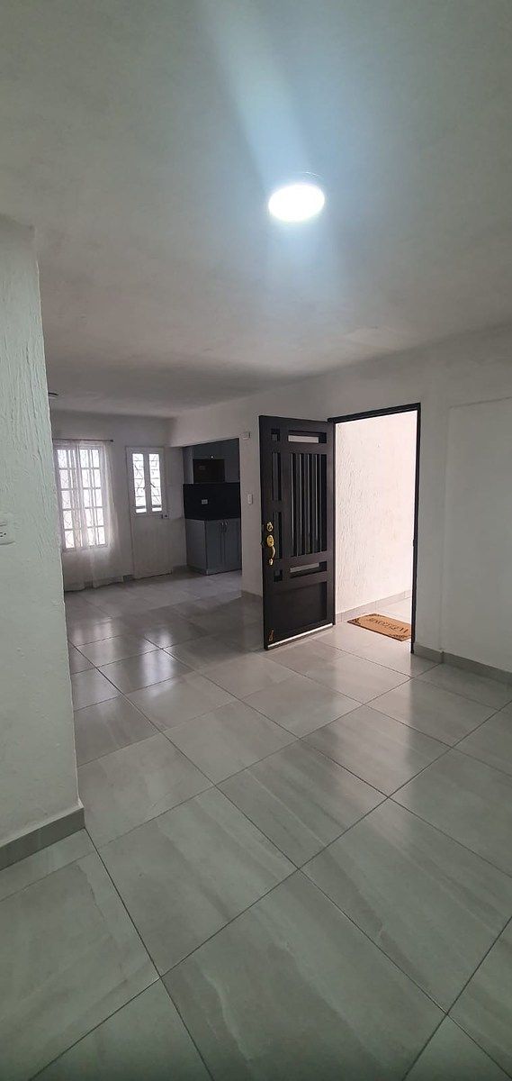 Casa en Residencial Azteca, Guadalupe, foto 2 de 10