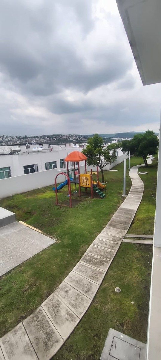 Juegos infantiles en jardines, foto 15 de 32