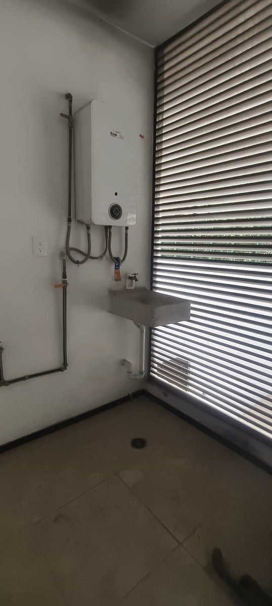 Boiler incluido en cuarto de servicio, foto 21 de 32