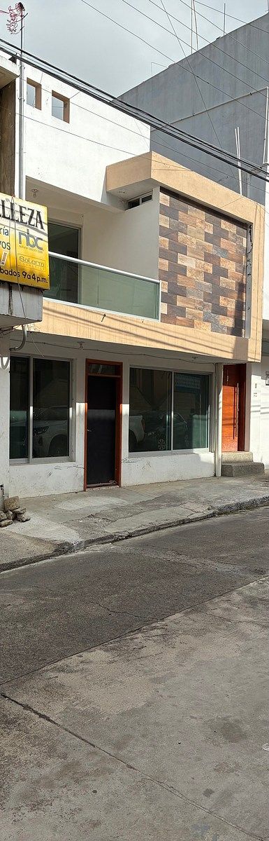 Casa ou escritório para alugar.. dá de uma rua para outra rua., foto 1 de 27