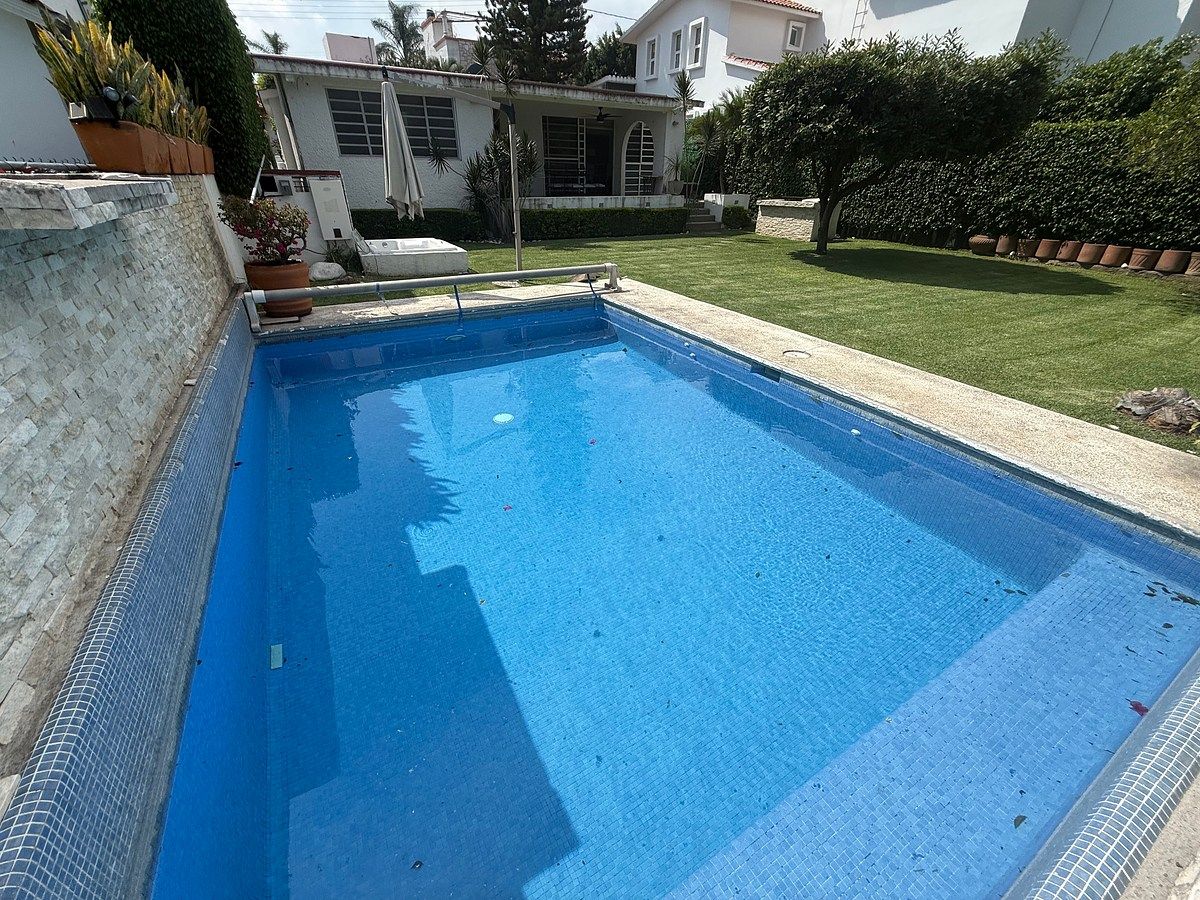 Venta o renta con muebles en lomas de Cocoyoc, foto 1 de 48
