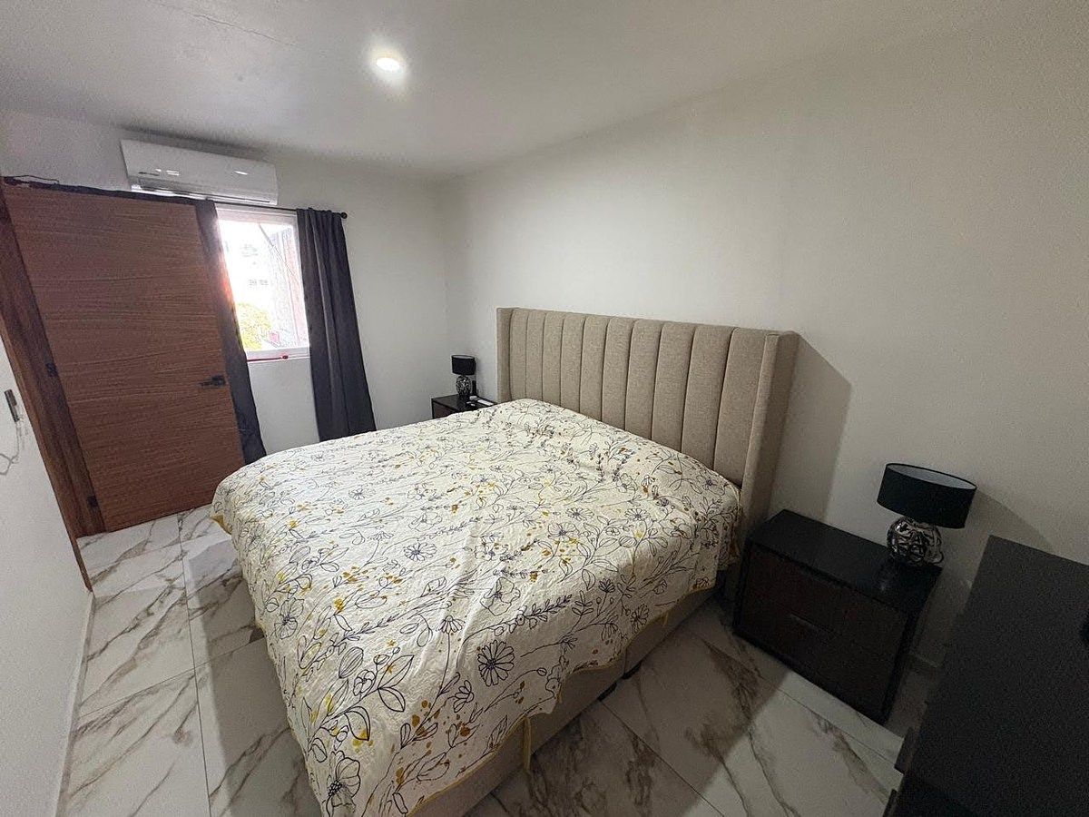 House in Lomas de Zapopan, Zapopan, photo 11 of 19