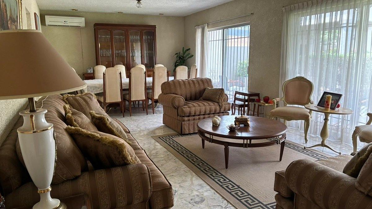 Casa en Fuentes del Valle, San Pedro Garza García, foto 2 de 23