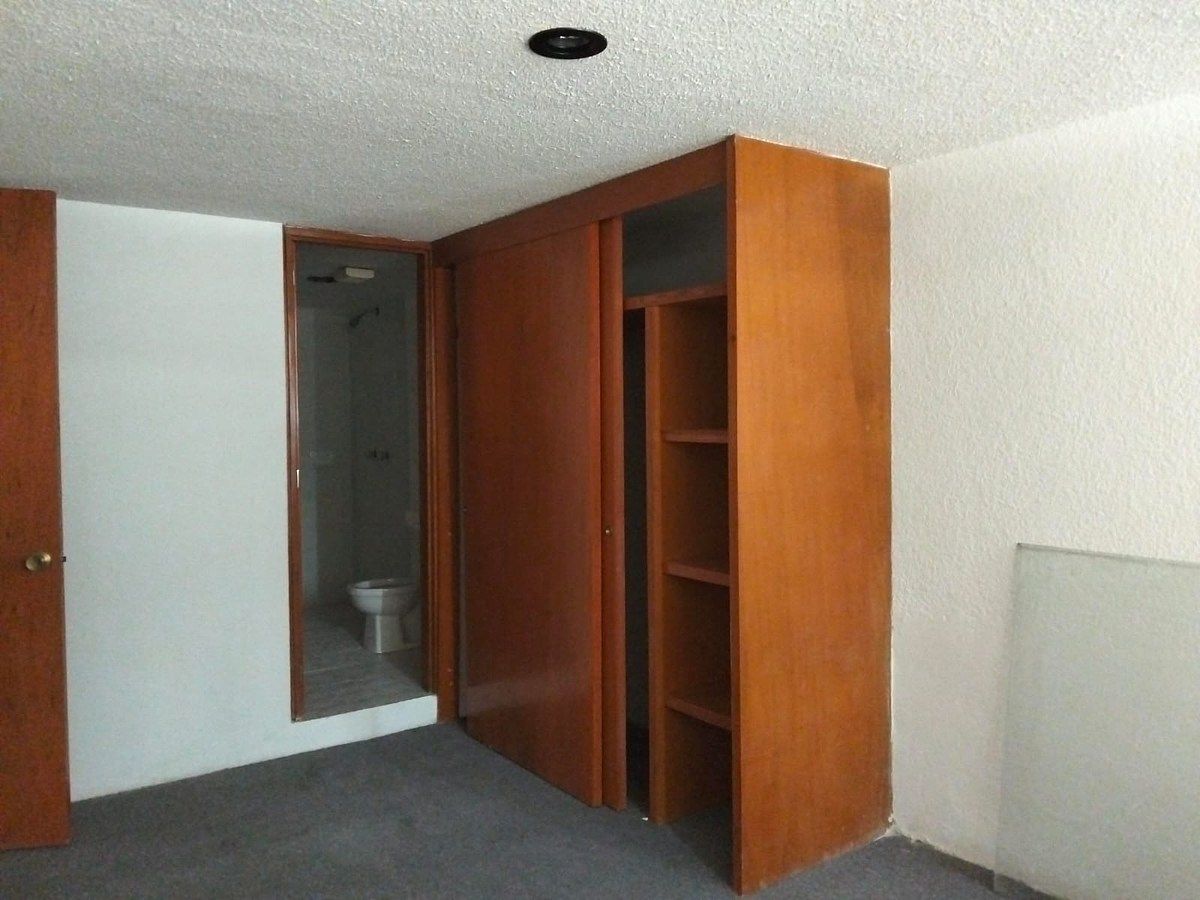 VENTA DE LOCAL COMERCIAL en calle Irolo, Zacahuitzco, Alcaldía Benito Juárez., foto 1 de 13