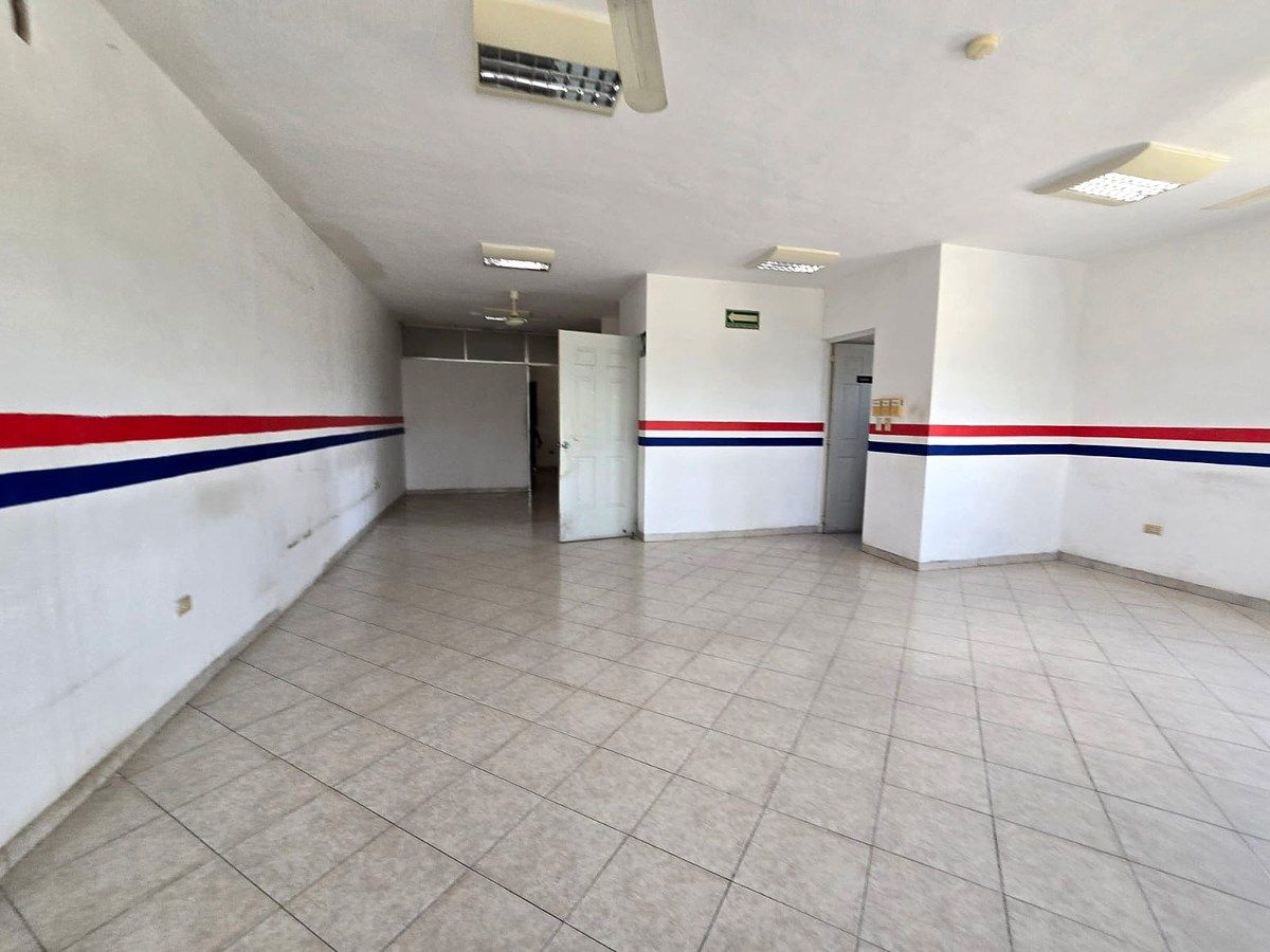 Bodega comercial en Yucatan, Mérida, foto 14 de 27