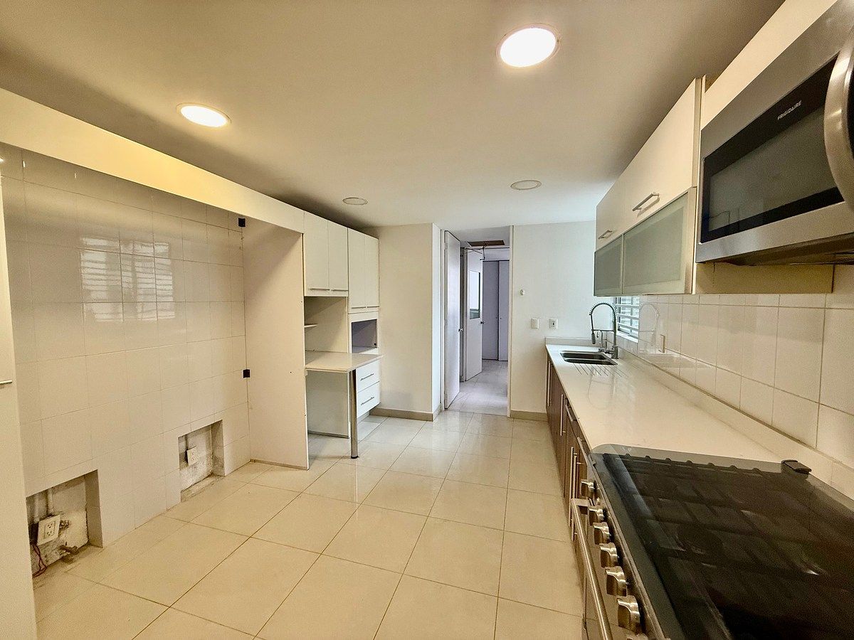 Apartment in Bosques de las Lomas, Cuajimalpa de Morelos, photo 13 of 28