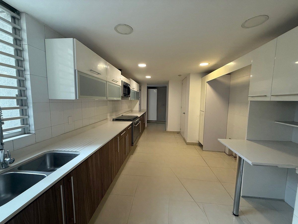 Apartment in Bosques de las Lomas, Cuajimalpa de Morelos, photo 12 of 28