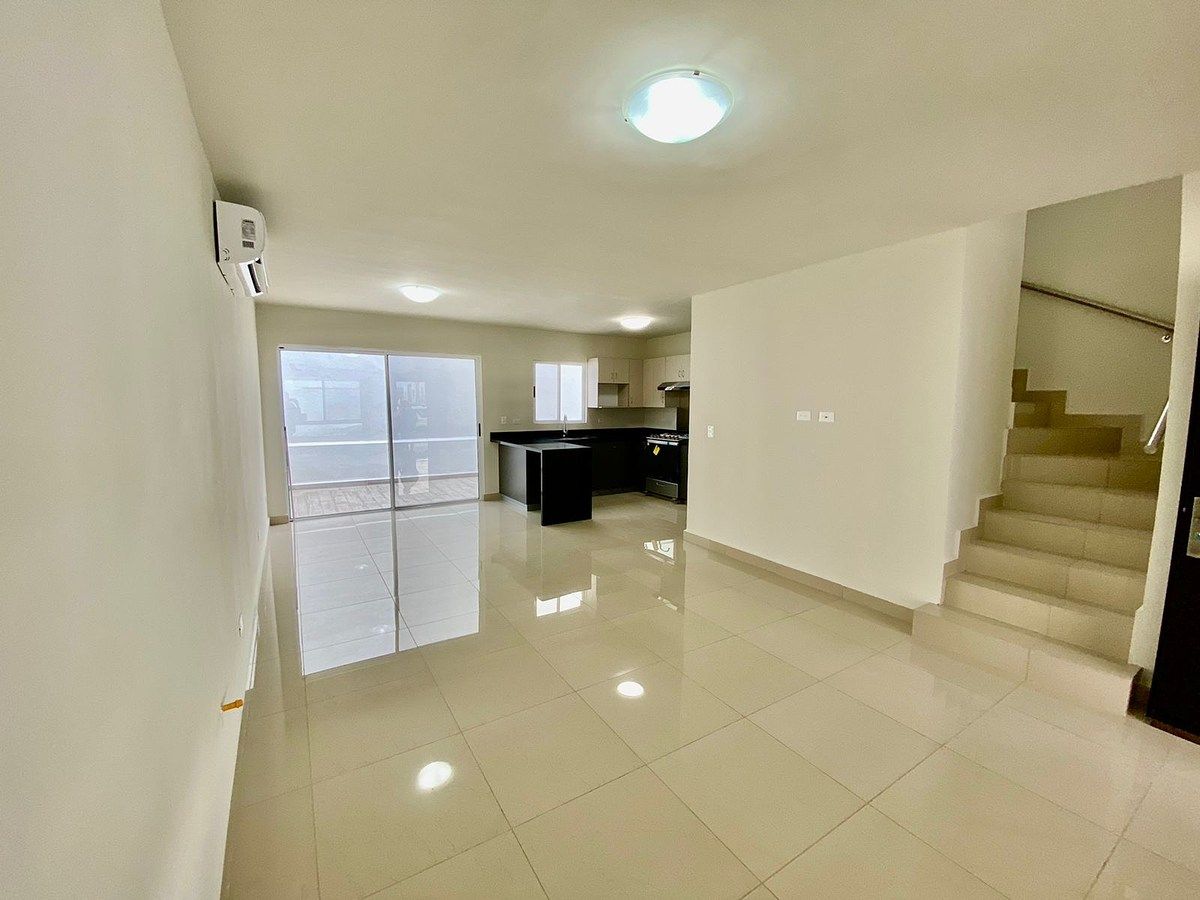 House in Cumbres Lux, García, photo 3 of 18