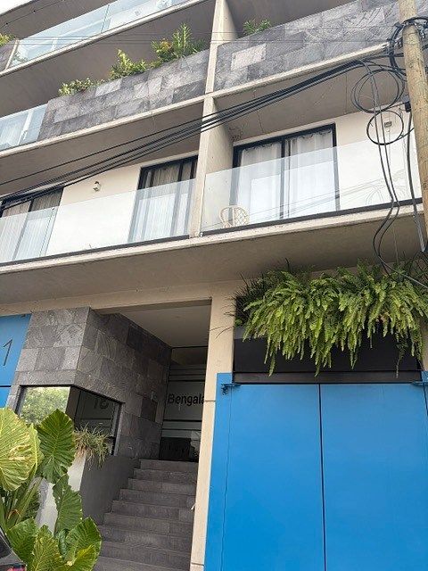 Rent penthouse with private roof Furnished, photo 1 of 25