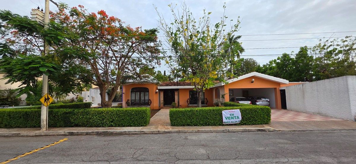 RESIDENCIA EN VENTA DENTRO DE MERIDA, foto 1 de 44