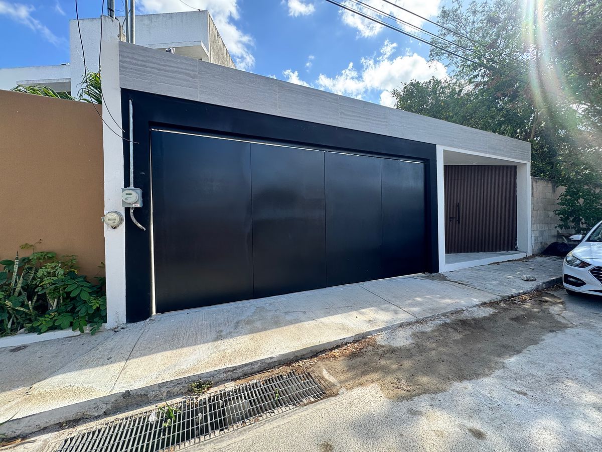 CASA EN VENTA EN MÉRIDA, YUCATÁN | MAYA | UNA PLANTA REMODELADA | 2 RECÁMARAS |, foto 1 de 33