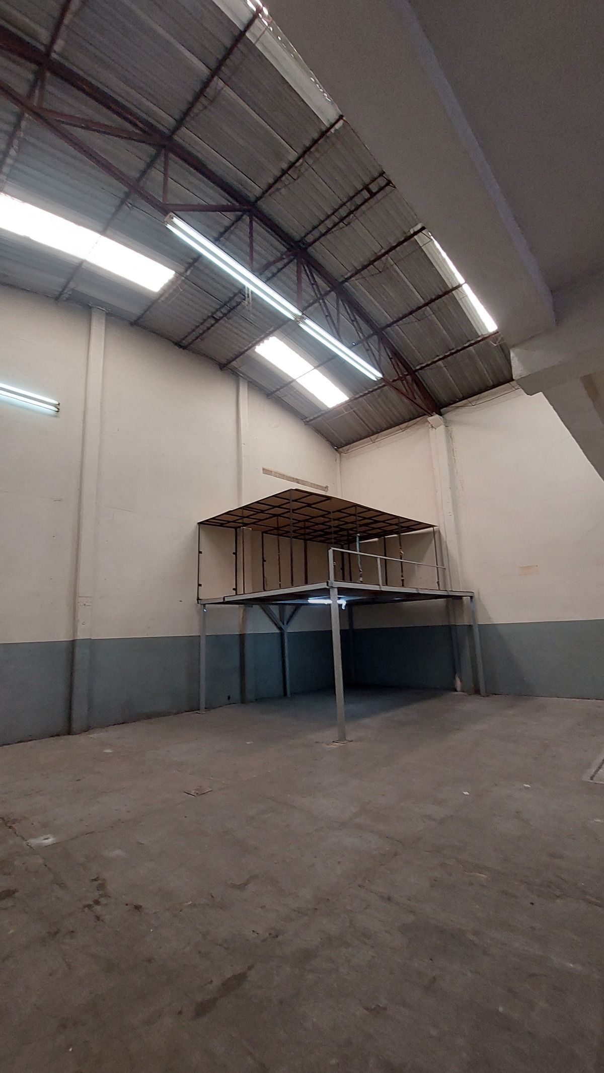 Commercial Storage Unit in Sinatel, Iztapalapa, photo 10 of 23