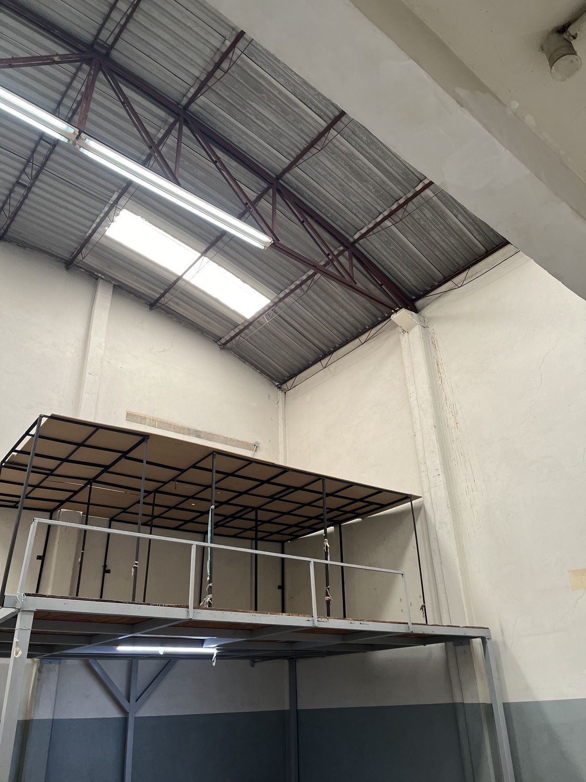 Commercial Storage Unit in Sinatel, Iztapalapa, photo 15 of 23