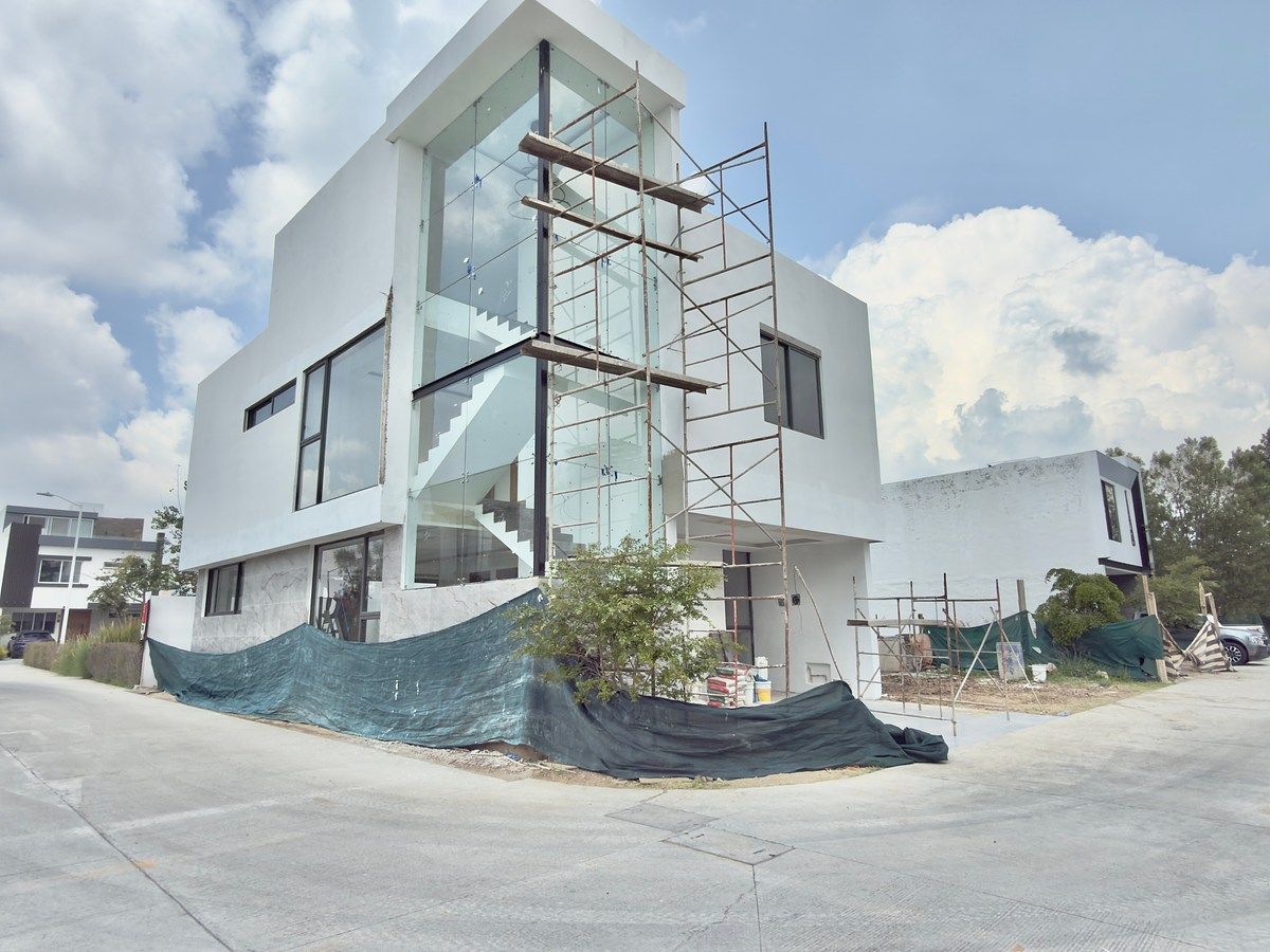 Se vende residencia nueva en solares, photo 1 of 24