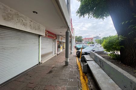 LOCAL PERU EN VENTA EN PLAZA DE LAS AMERICAS