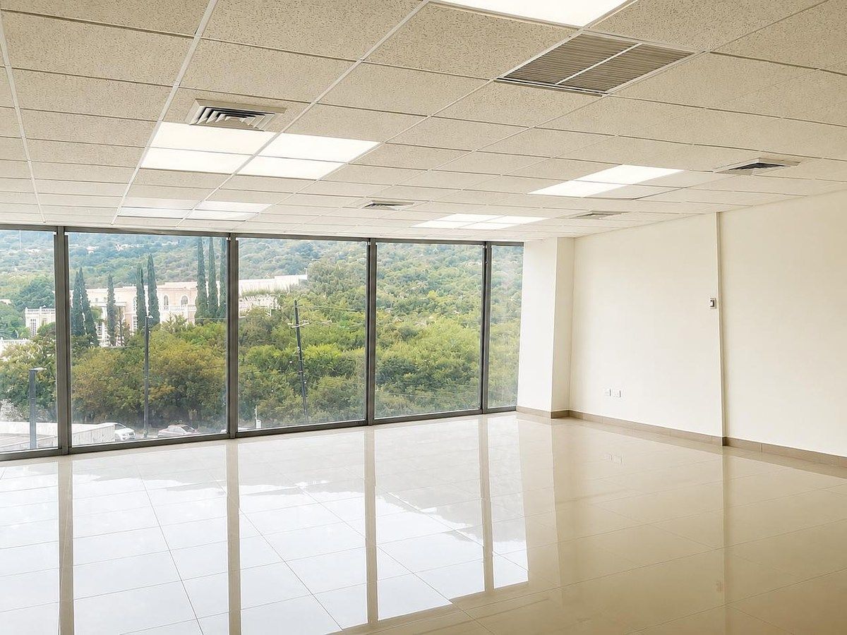 Sala Comercial em Zona Loma Larga Oriente, San Pedro Garza García, foto 4 de 10