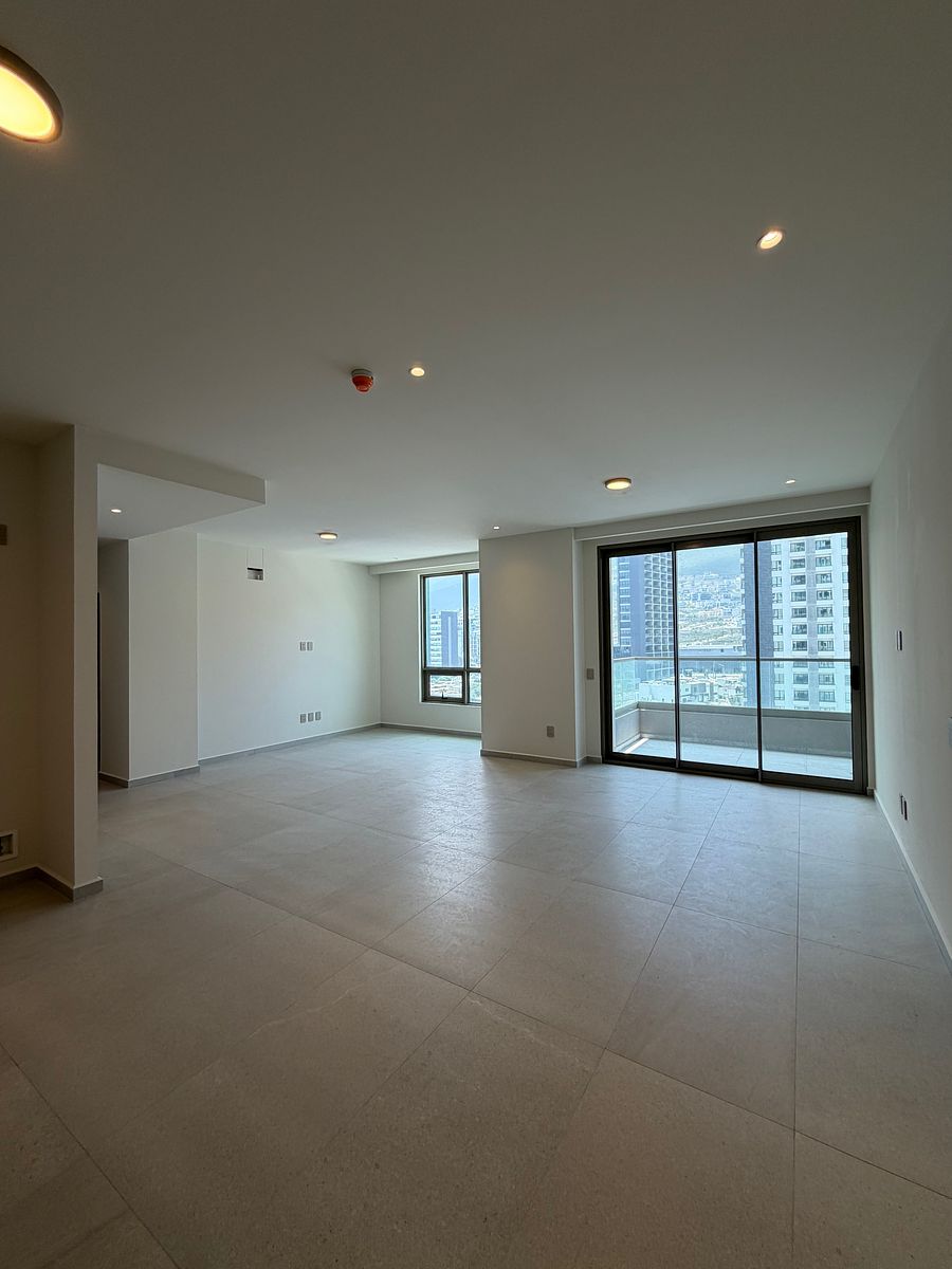DEPARTAMENTO DE LUJO EN VENTA TORRE WEST, foto 1 de 19