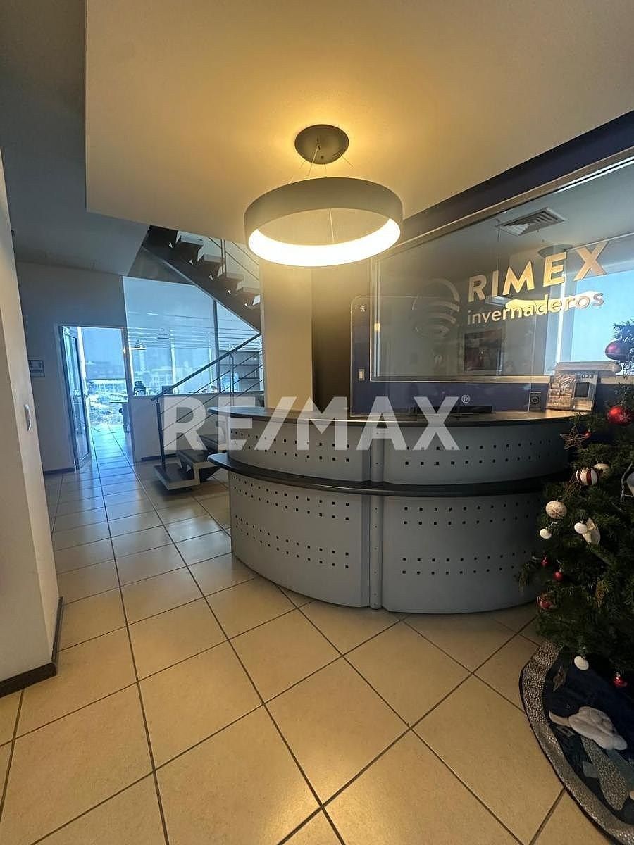 Sala Comercial em Colinas del Cimatario, Querétaro, foto 2 de 26