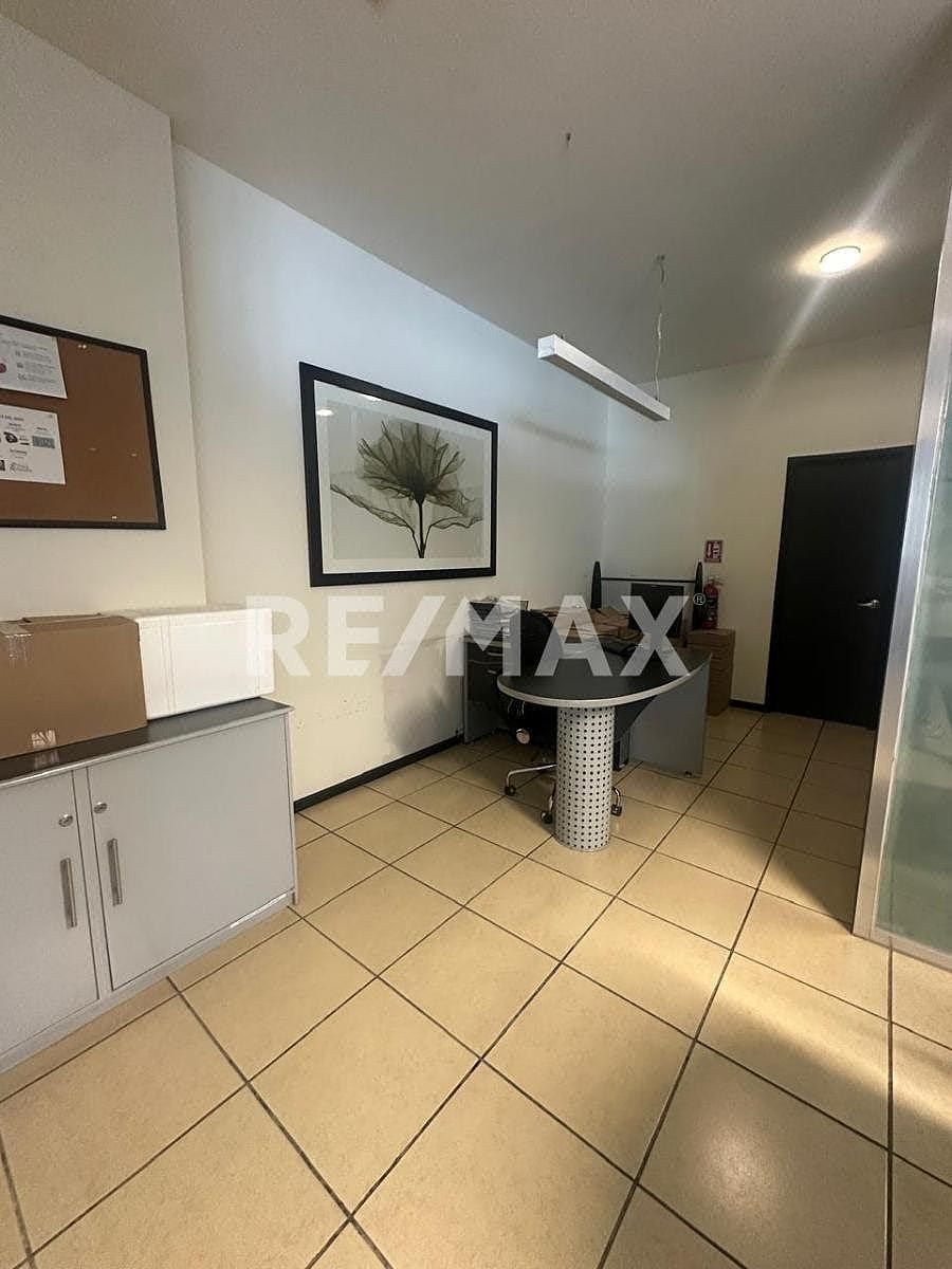 Sala Comercial em Colinas del Cimatario, Querétaro, foto 5 de 26