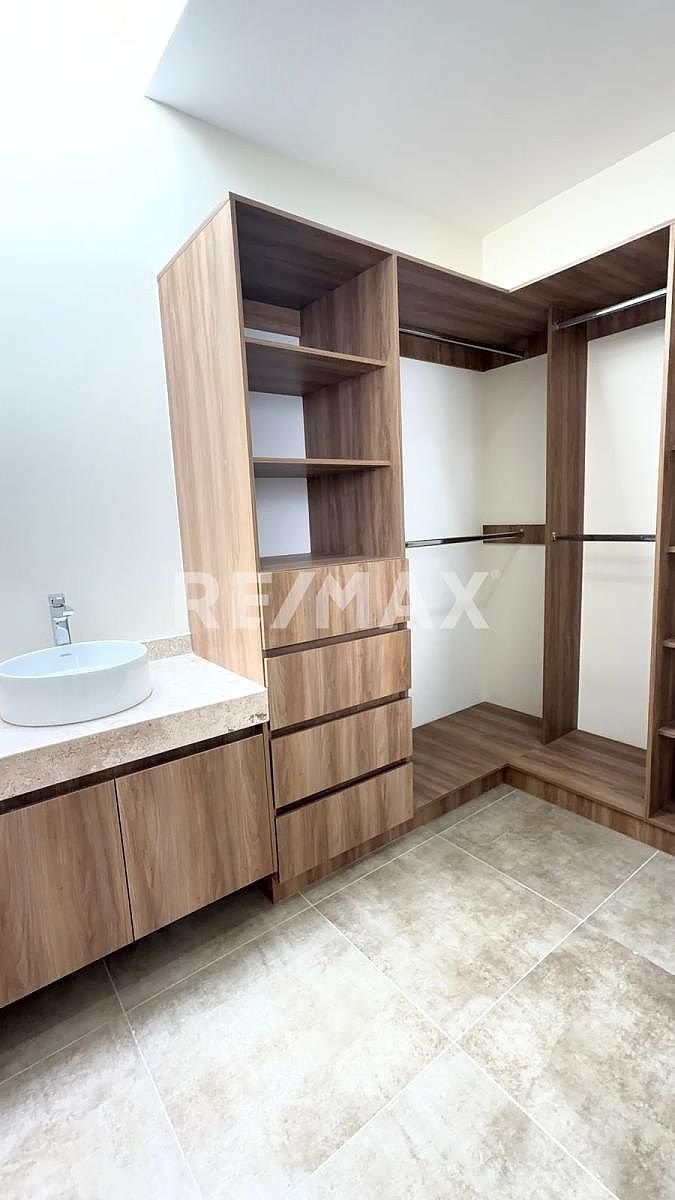 Casa em Lomas de Juriquilla, Querétaro, foto 17 de 19