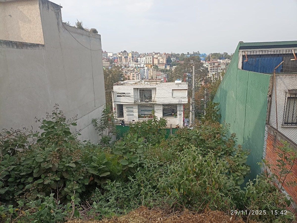 Vende terreno en lomas de tarango 238m2