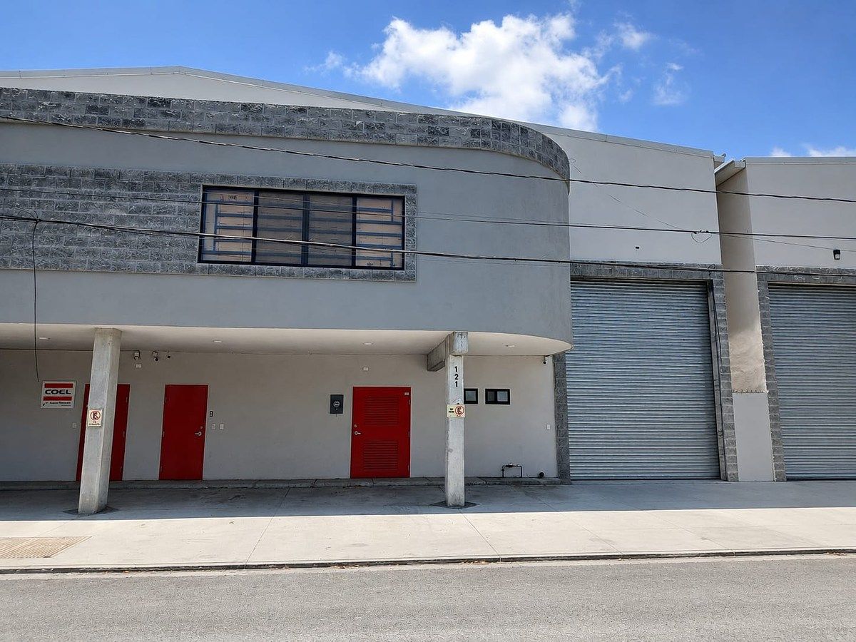 BODEGA INDUSTRIAL EN RENTA EN GUADALUPE, foto 1 de 18