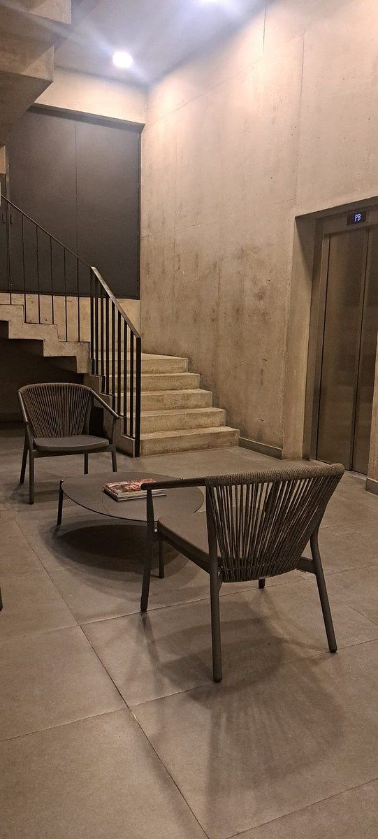 Lobby, elevador, foto 8 de 9