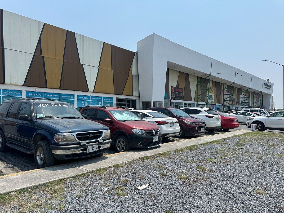 Bodega en Venta en Fuentes de Guadalupe, Guadalupe, foto 1 de 9